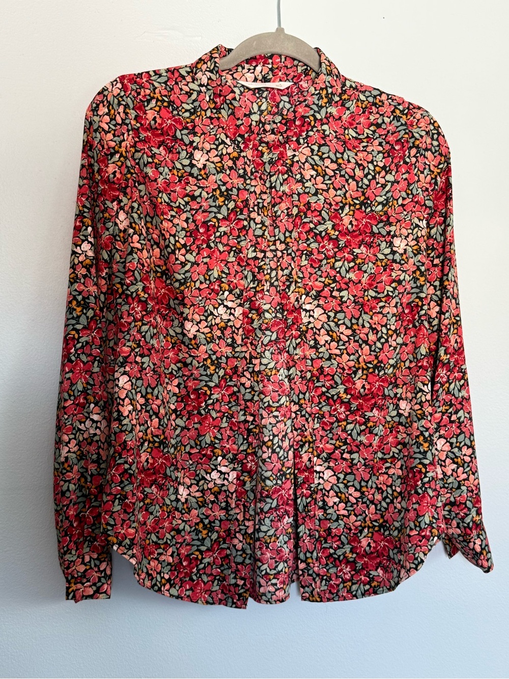 LC Lauren Conrad Red Pink Floral Button-Down Blouse